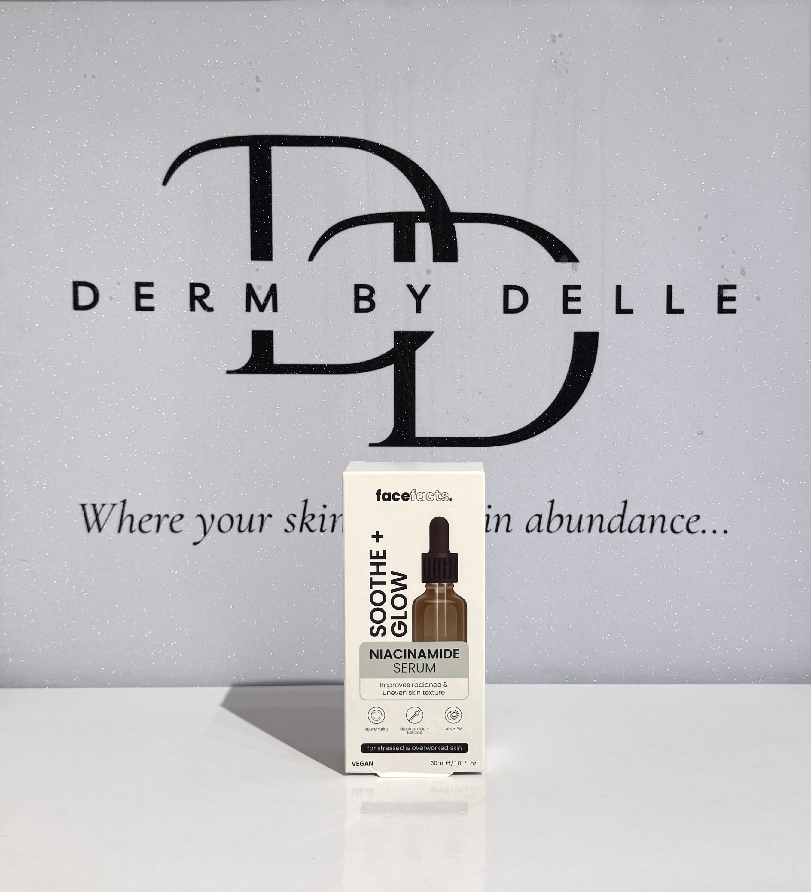 Facefacts Soothe + Glow Niacinamide Serum- 30ml